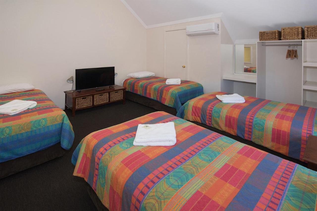 Bayshore Beachside Resort 4*